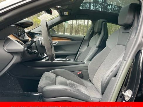 Used 2023 Audi e-tron GT Premium Plus image 3