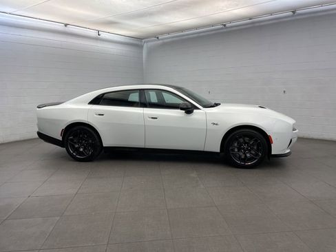 New 2026 Dodge Charger R/T AWD/4WD image 2