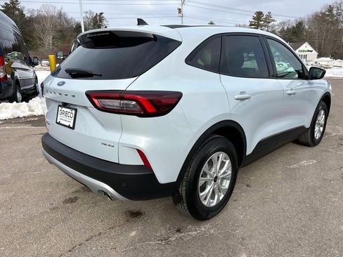 Used 2025 Ford Escape Active w/ Tech Pack #1 image 3