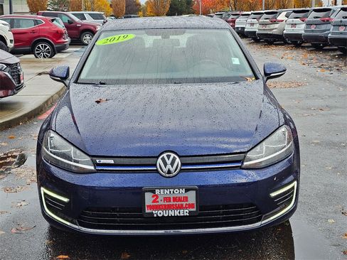 Used 2019 Volkswagen e-Golf SE w/ Driver Assistance Package image 2
