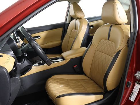 Used 2021 Nissan Sentra SV w/ SV Premium Package image 29