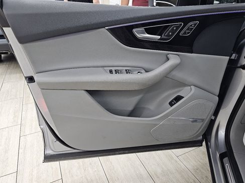 Used 2017 Audi Q7 3.0T Prestige image 43