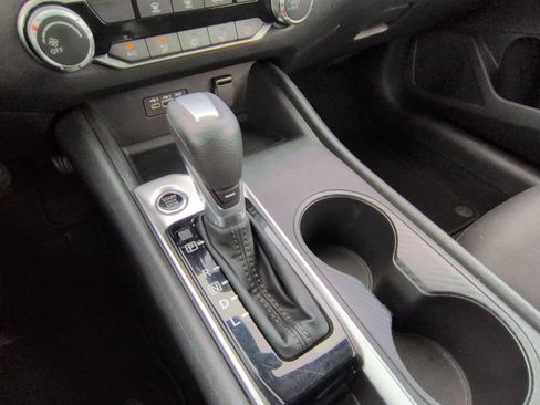 Used 2025 Nissan Altima 2.5 SV FWD image 19