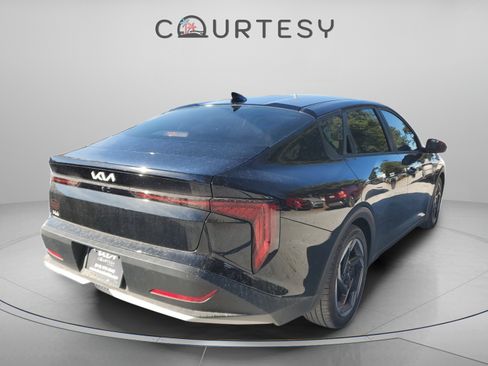New 2025 Kia K4 EX FWD image 4