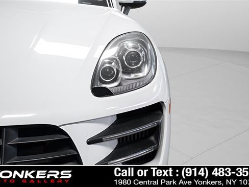 Used 2016 Porsche Macan Turbo AWD/4WD image 53