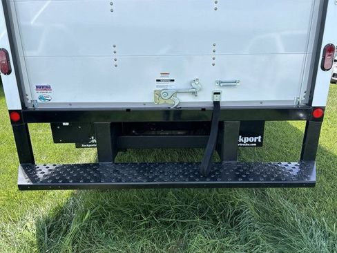 New 2025 Ford E-450 and Econoline 450 Super Duty w/ Power Equipment Group RWD image 4