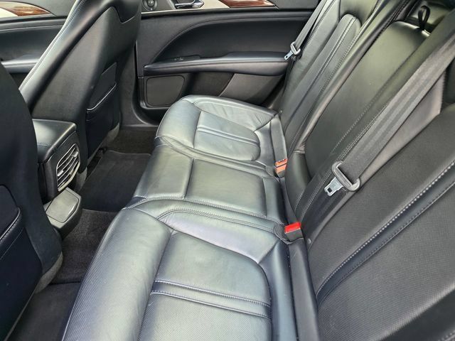 Used 2018 Lincoln MKZ Reserve FWD image 12