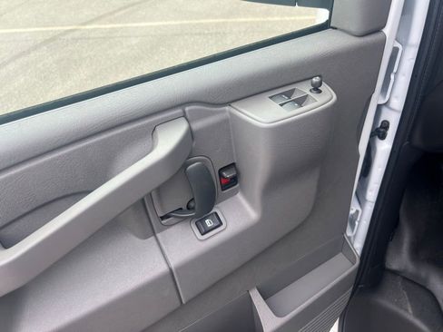 New 2025 Chevrolet Express 3500 w/ Power Convenience Package image 7