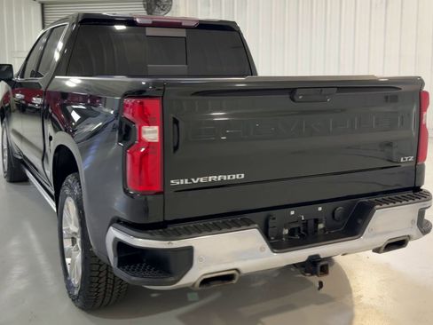 Used 2021 Chevrolet Silverado 1500 LTZ w/ Z71 Off-Road Package image 8