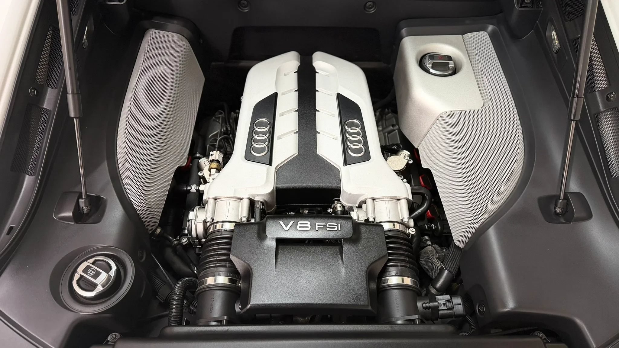 Used 2012 Audi R8 V8 AWD/4WD image 25