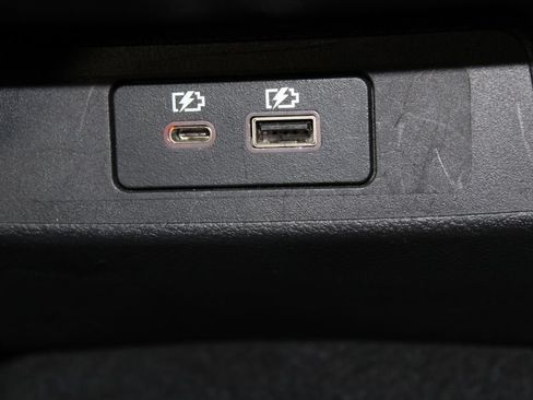 Used 2024 Nissan Altima 2.5 SV FWD image 31