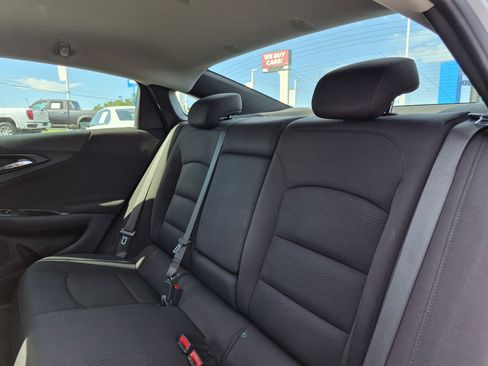 Used 2022 Chevrolet Malibu LT FWD image 26