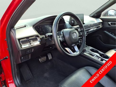 Used 2025 Honda Civic Sport Touring image 11