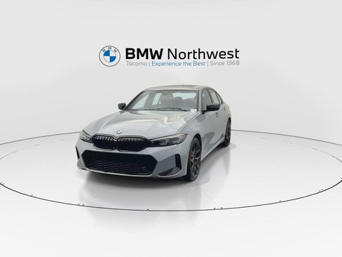 New 2026 BMW 330i xDrive Sedan w/ M Sport Package AWD/4WD image 8