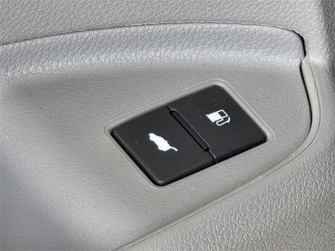 Used 2020 Honda Pilot Touring image 40