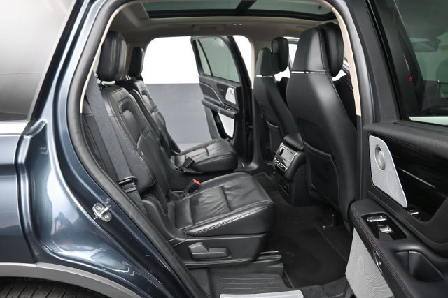 Used 2021 Lincoln Aviator Reserve w/ Equipment Group 202A AWD/4WD image 25
