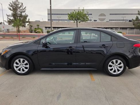 Certified 2024 Toyota Corolla LE image 9