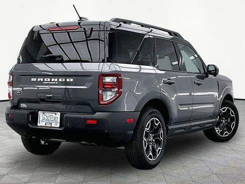 Used 2025 Ford Bronco Sport Outer Banks w/ Outer Banks Tech Package+ image 2