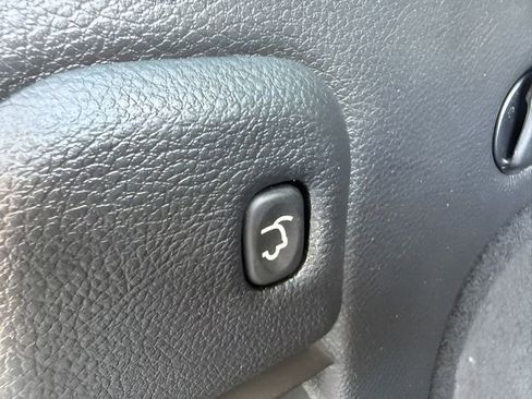 Used 2020 Jeep Grand Cherokee Limited AWD/4WD image 12