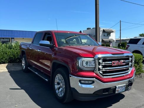 Used 2018 GMC Sierra 1500 SLT w/ SLT Premium Package AWD/4WD image 3