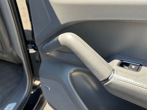 Used 2022 Porsche Cayenne E-Hybrid Coupe image 37