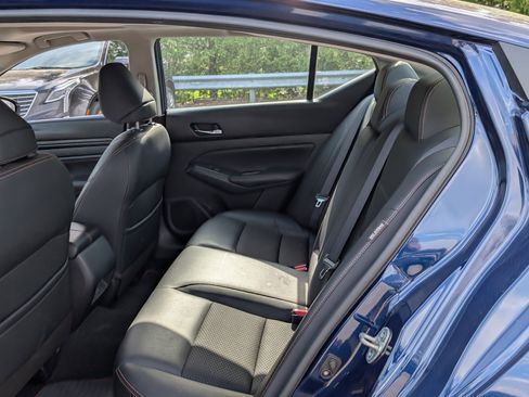 Used 2020 Nissan Altima 2.5 SR w/ Premium Package image 13