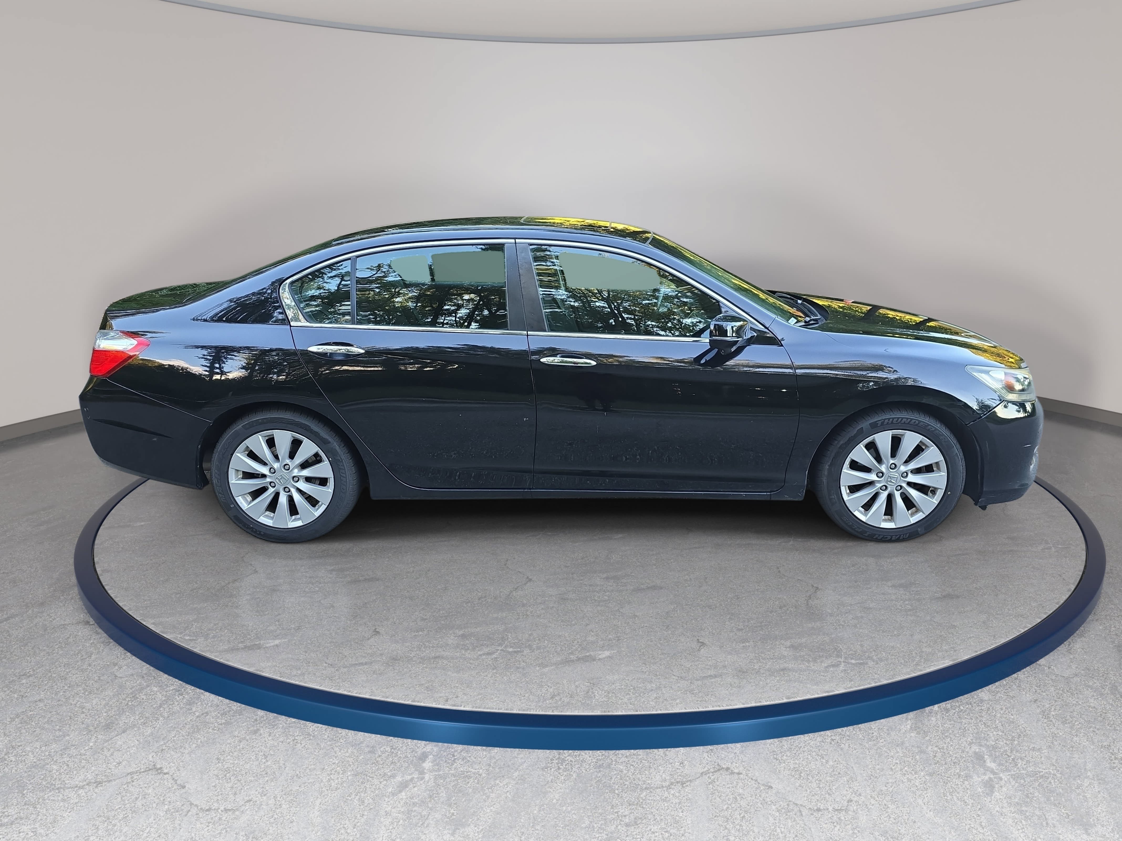 Used 2015 Honda Accord EX image 4