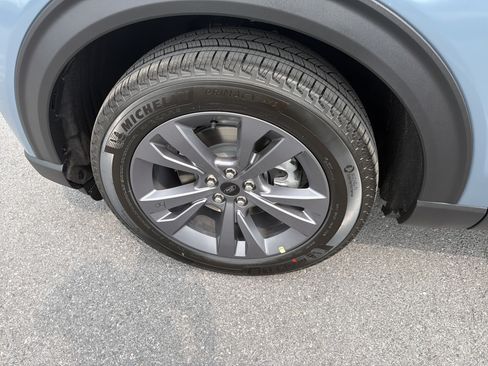 New 2026 Ford Explorer Active w/ Active Comfort Package AWD/4WD image 11