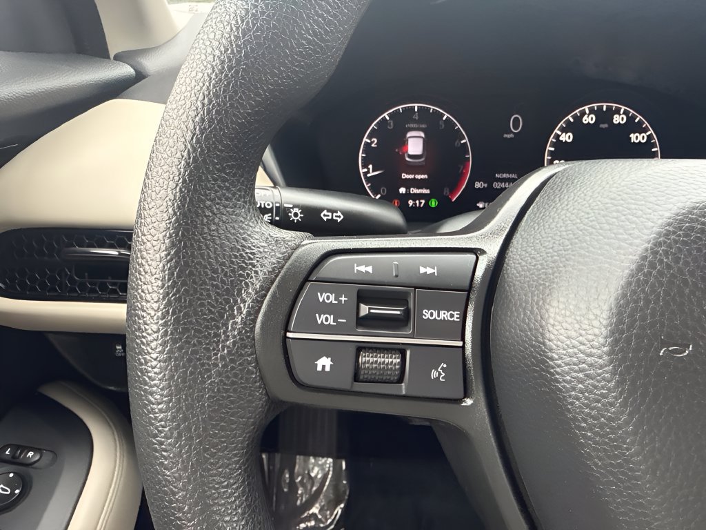 Used 2025 Honda HR-V LX image 13