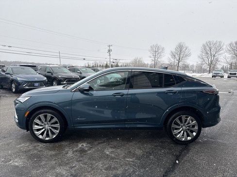 Certified 2024 Buick Envista Avenir image 4