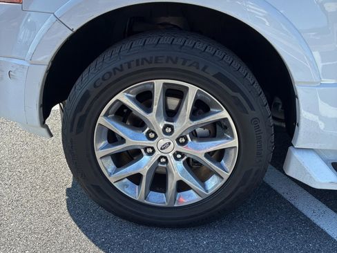 Used 2017 Ford Expedition EL Limited image 7