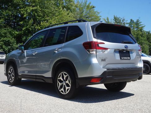 Used 2023 Subaru Forester Premium AWD/4WD image 8