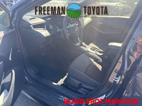 Used 2024 Toyota Corolla SE w/ SE Premium Package FWD image 7