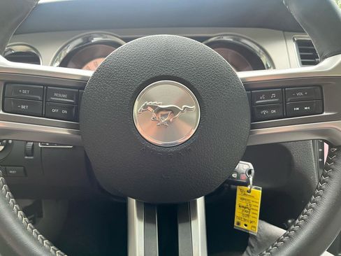 Used 2011 Ford Mustang GT Premium w/ Security Pkg RWD image 21