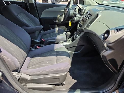 Used 2014 Chevrolet Sonic LT FWD image 15