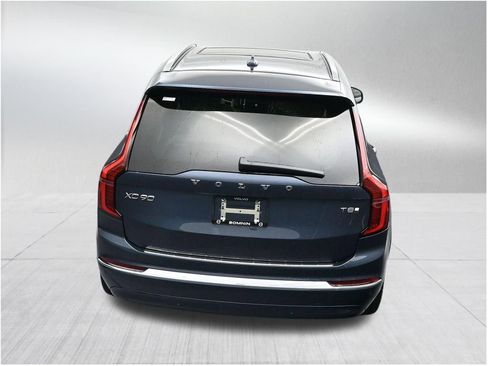 New 2026 Volvo XC90 T8 Ultra w/ Protection Package Premier AWD/4WD image 16