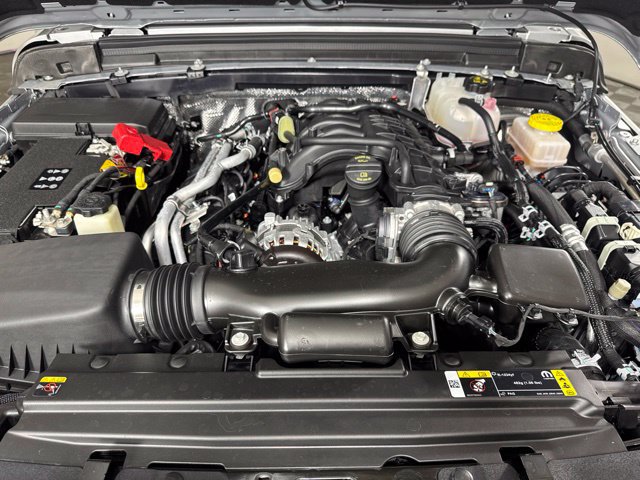 Used 2024 Jeep Wrangler Unlimited Sport AWD/4WD image 9