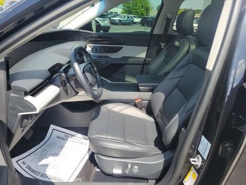 Certified 2024 Lincoln Nautilus Premier w/ Equipment Group 102A AWD/4WD image 4