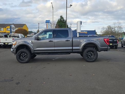 Used 2022 Ford F150 XLT w/ Equipment Group 301A Mid image 6
