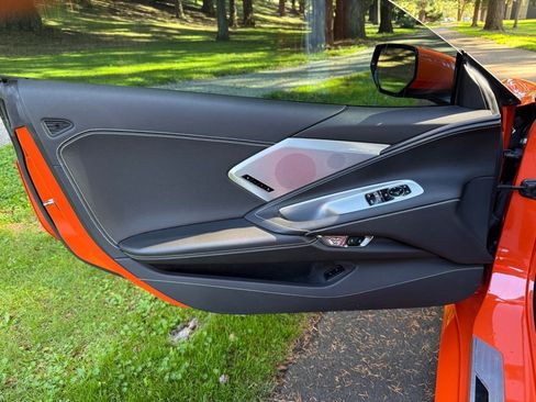 Used 2020 Chevrolet Corvette Stingray Preferred Cpe w/ 2LT Preferred Equipment Group image 28