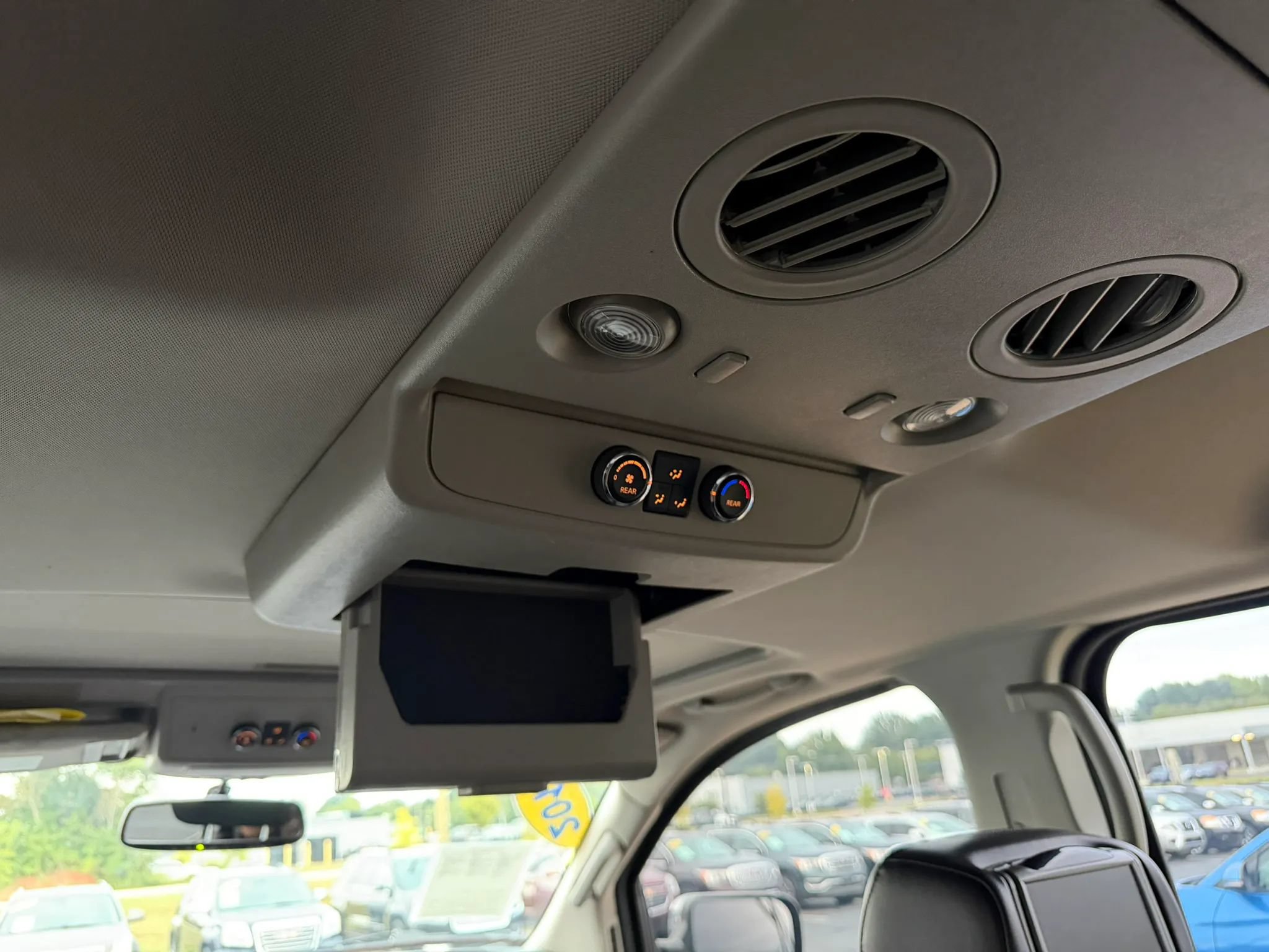 Used 2013 Nissan Armada Platinum AWD/4WD image 32