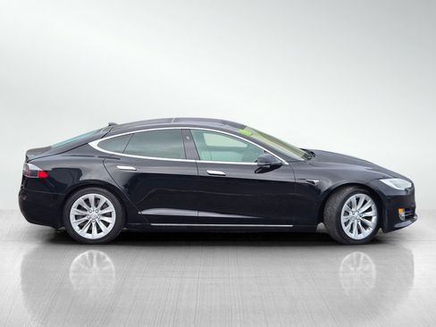 Used 2018 Tesla Model S AWD image 3