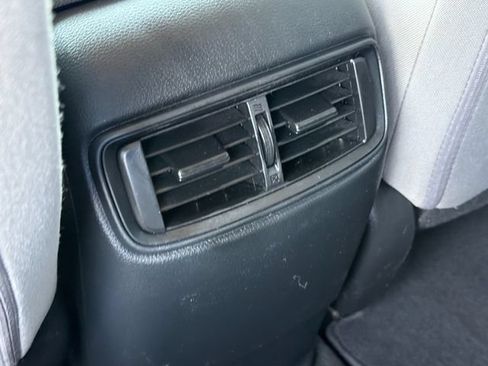 Used 2021 Honda CR-V LX image 16