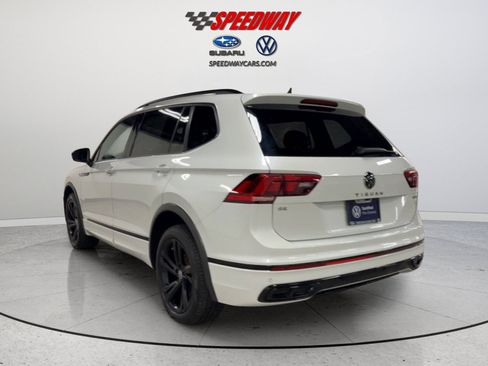Certified 2023 Volkswagen Tiguan SE R-Line AWD/4WD image 8