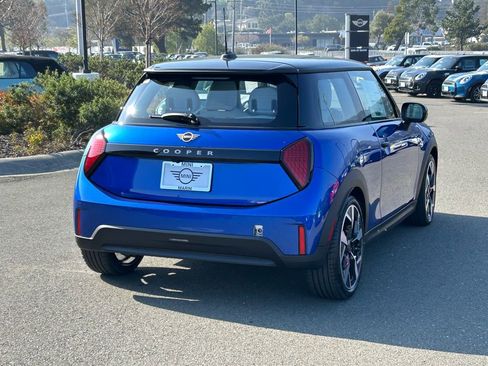 New 2026 MINI Cooper 2-Door Hardtop image 5