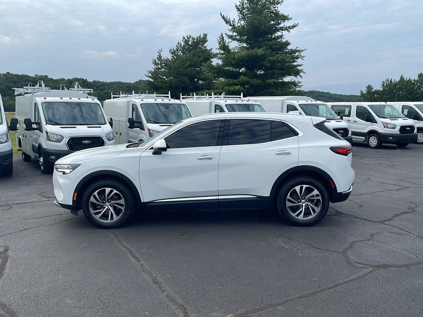 Used 2023 Buick Envision Essence FWD image 2