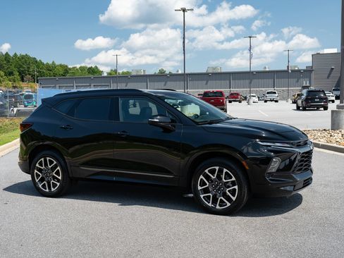Used 2025 Chevrolet Blazer RS FWD image 12