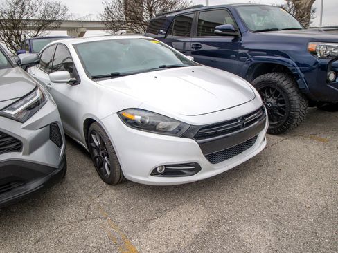 Used 2016 Dodge Dart SXT Sport w/ Sun/Sound Group image 6