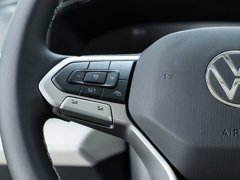 New 2026 Volkswagen Taos S FWD image 21