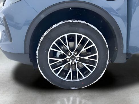 New 2026 Ford Escape SE w/ PHEV Premium Package FWD image 38